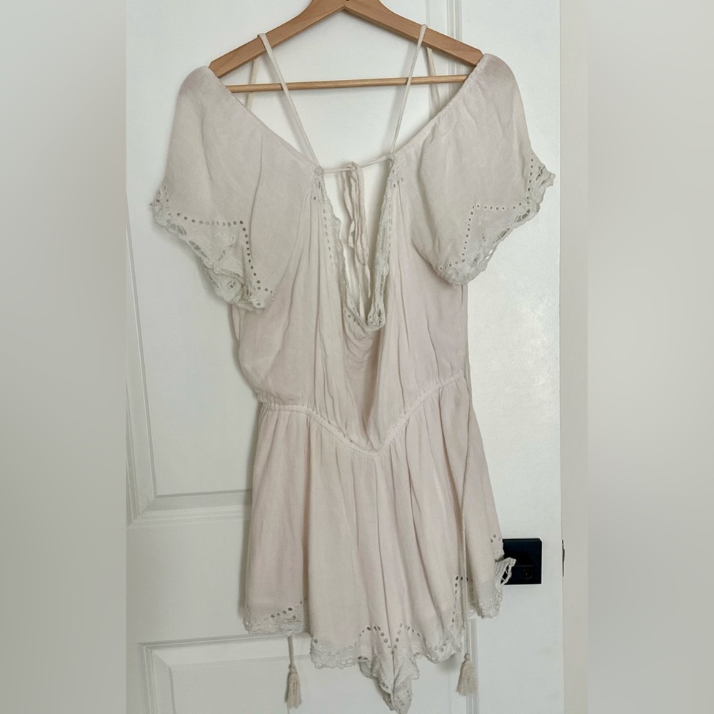 Free people romantic romper 💕 size M - Picture 5 of 8